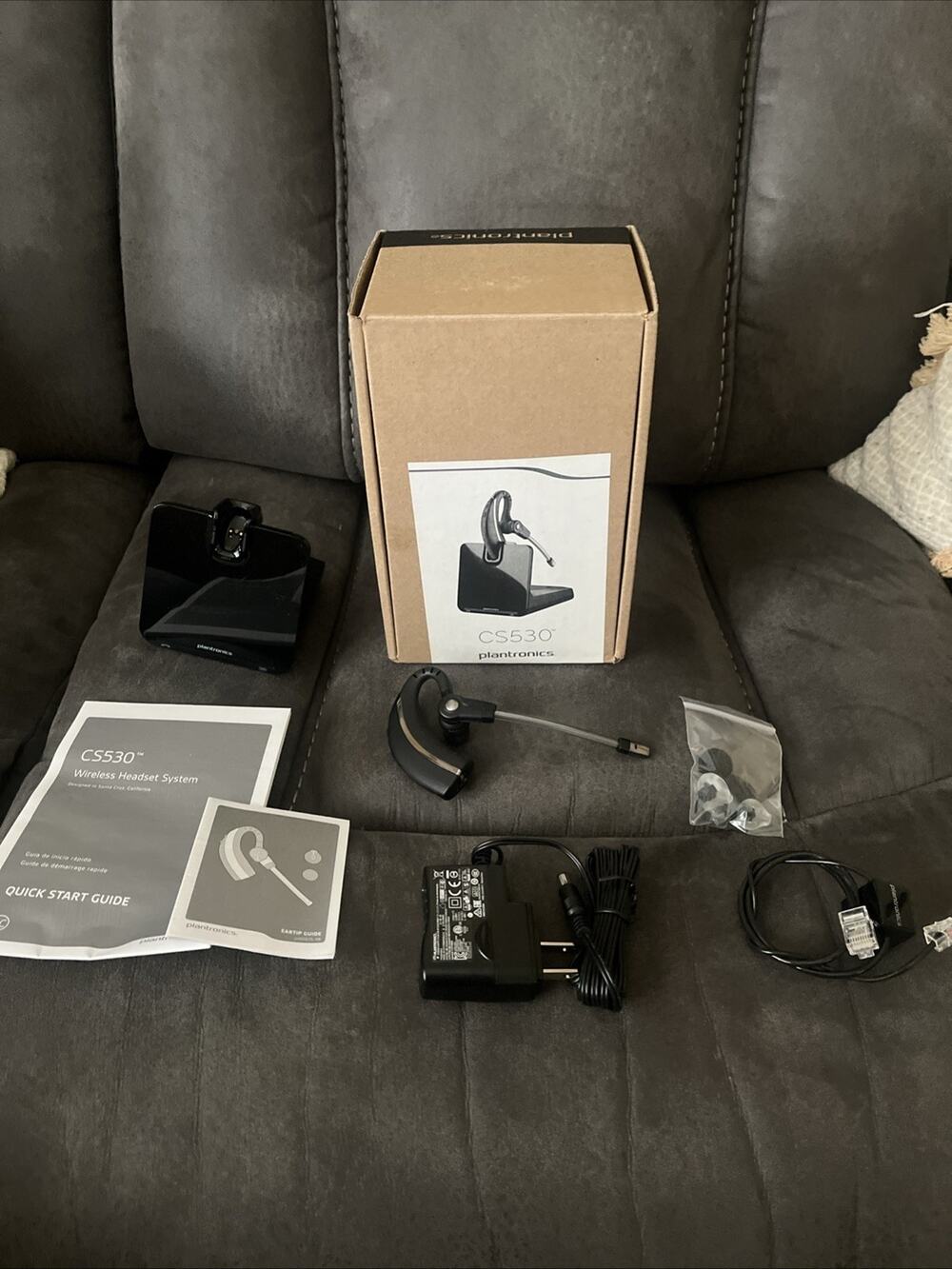 Plantronics CS530 Wireless Headset Over The Ear 86305-01 Instructions and Box